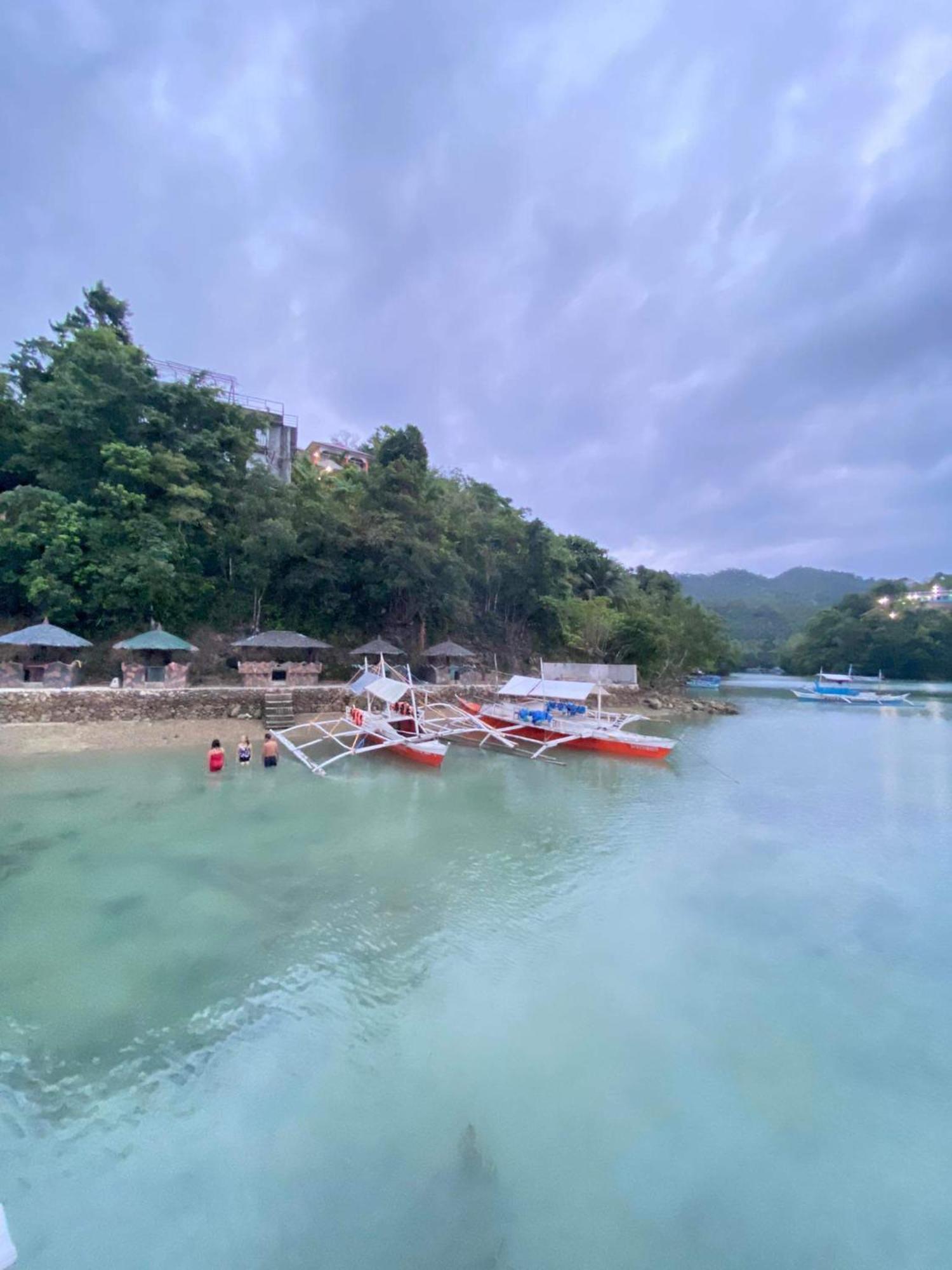 C View Resort Sipalay Extérieur photo