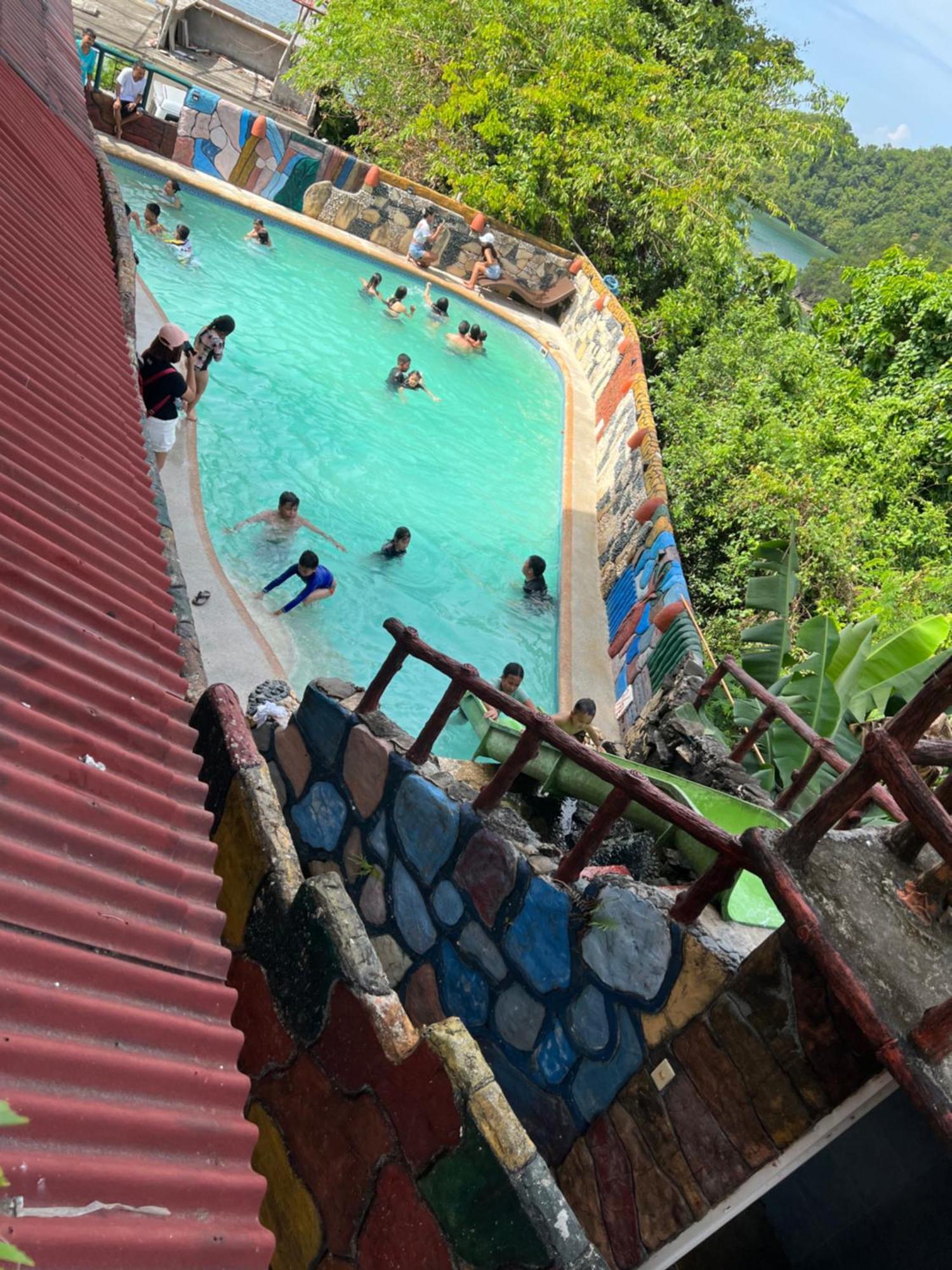 C View Resort Sipalay Extérieur photo