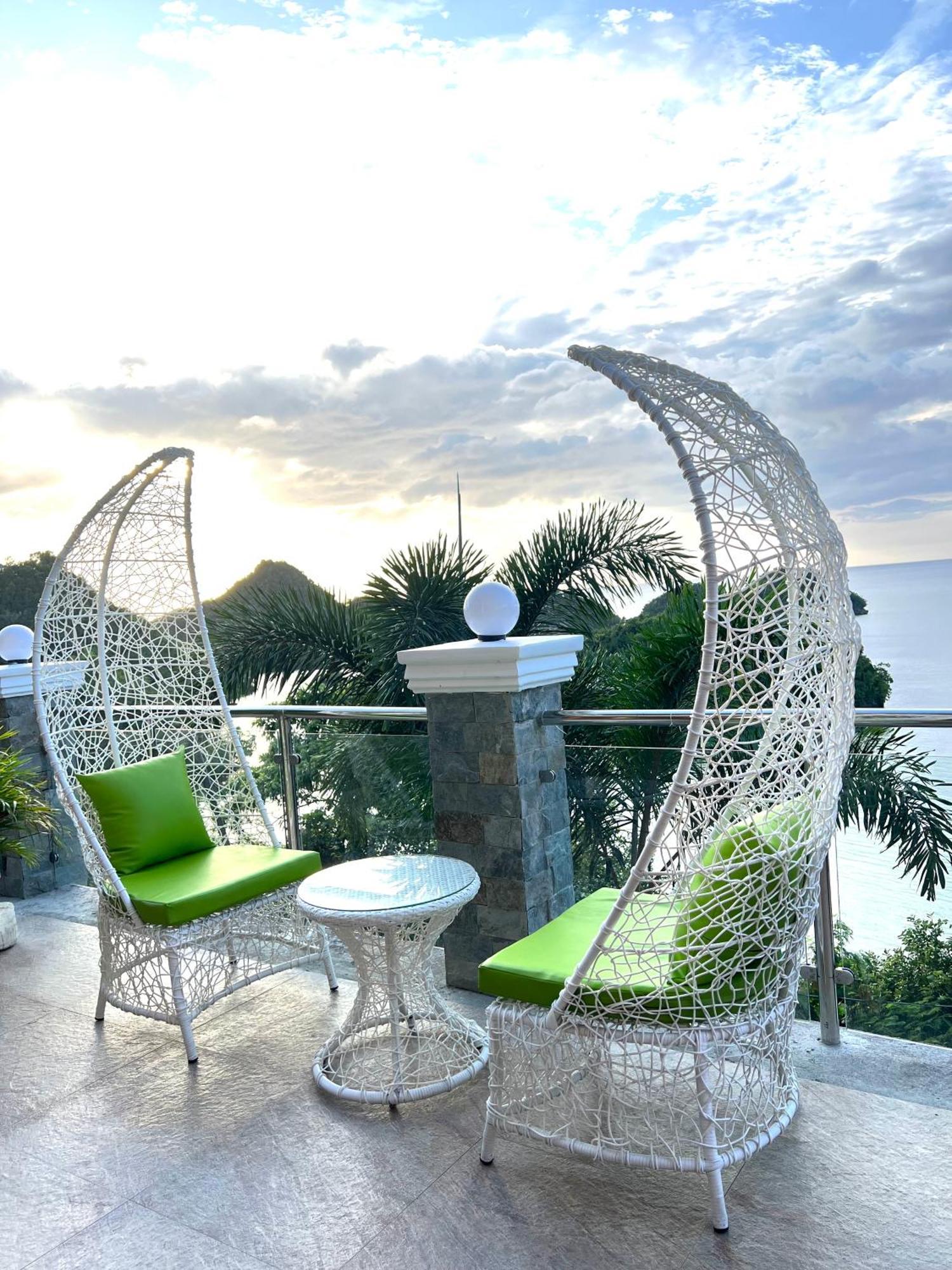 C View Resort Sipalay Extérieur photo